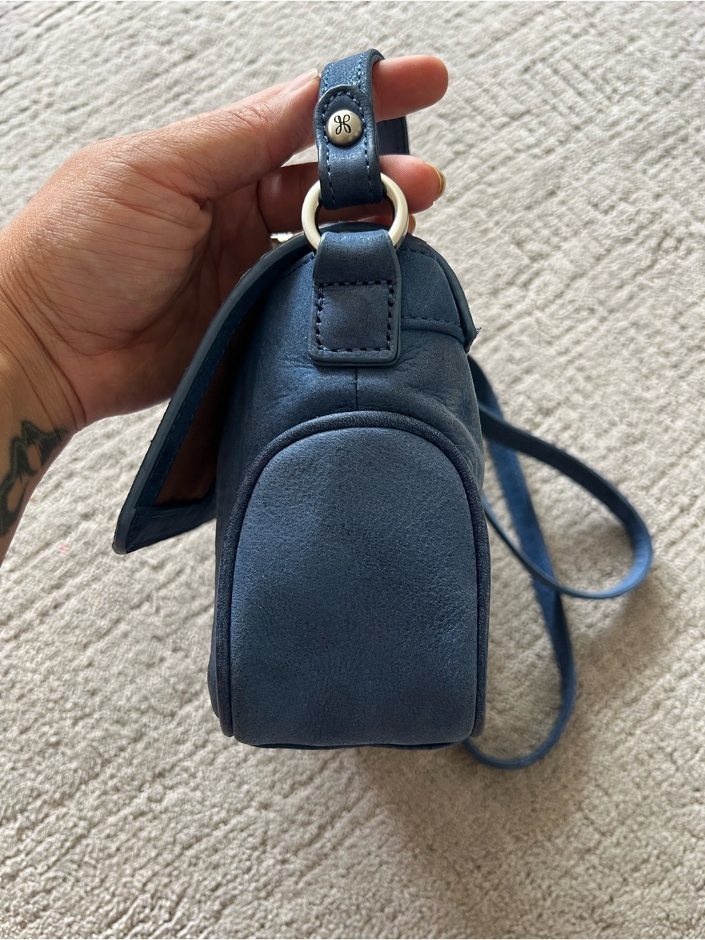 HOBO Blue Shiny Leather Crossbody Bag - Picture 5 of 16